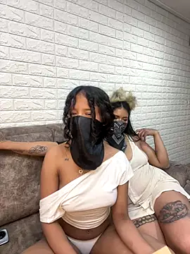 ElJardinEspanol online show from October 2025 03:25:01 PM
