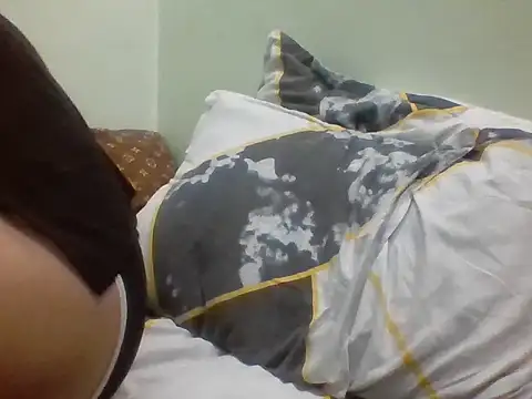 Snapshot of Naughty_jasz chatting on November 2025 04:33:01 PM Naughty jasz online show from November 2025 04:33:01 PM