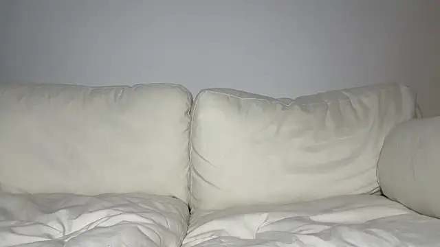 Snapshot of misstressmiaa chatting on November 2025 10:14:01 PM misstressmiaa online show from November 2025 10:14:01 PM