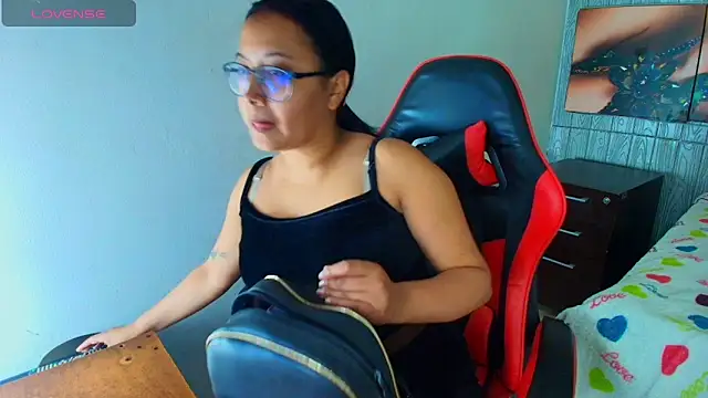 susan mooree online show from March 2026 08:10:01 PM