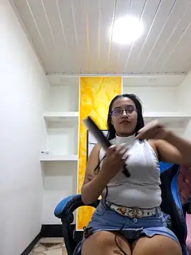 Snapshot of susan_mooree chatting on October 2025 07:12:01 PM susan mooree online show from October 2025 07:12:01 PM