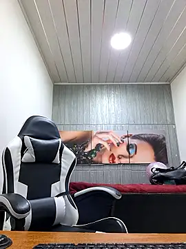 susan mooree online show from January 2026 07:29:01 PM