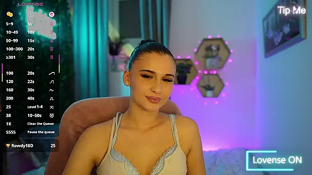 Snapshot of Betty_Grey chatting on October 2025 07:24:02 PM Betty Grey online show from October 2025 07:24:02 PM