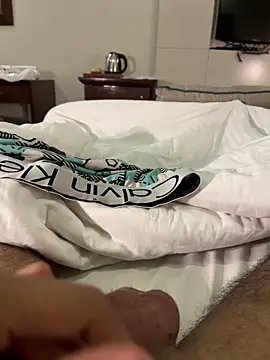 your-hugehard-ashi online show from September 2025 05:12:01 PM