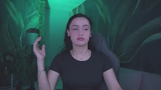 MonicaFarmer online show from March 2026 11:33:01 PM