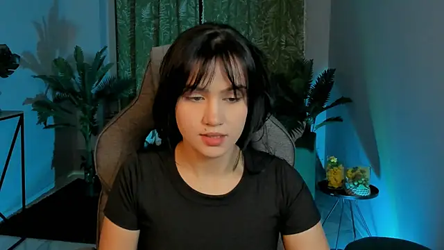 MonicaFarmer online show from November 2025 05:35:01 PM