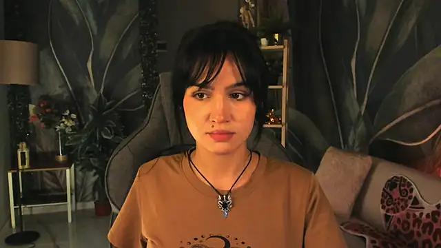 MonicaFarmer online show from October 2025 05:36:02 PM