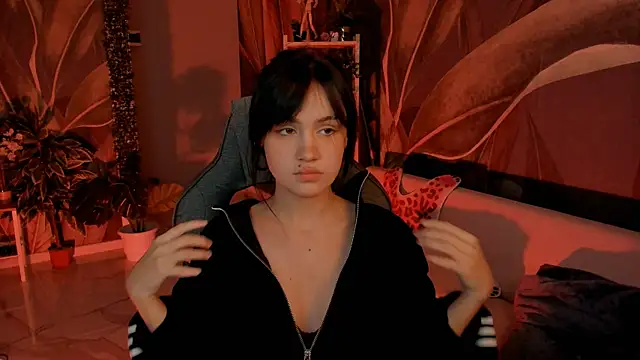 MonicaFarmer online show from November 2025 02:44:02 PM