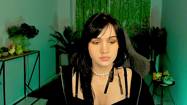 MonicaFarmer online show from October 2025 08:51:02 PM