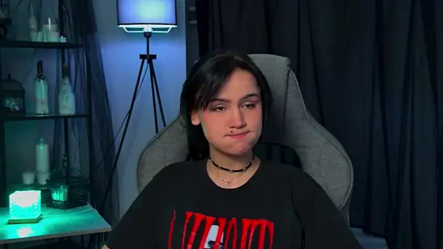 MonicaFarmer online show from April 2026 12:06:02 AM