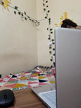 Snapshot of mia_ka_khalifaaa chatting on September 2025 07:04:01 PM mia ka khalifaaa online show from September 2025 07:04:01 PM