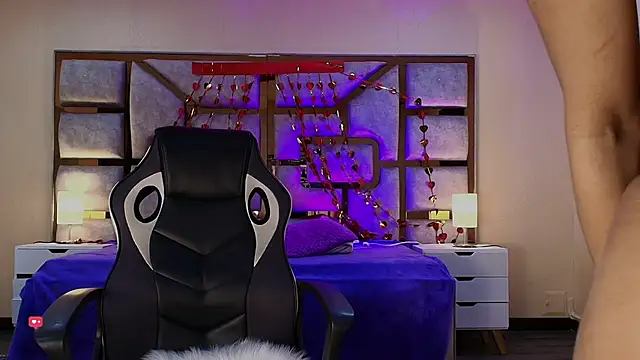 ANABELL BROWN online show from February 2026 07:37:01 PM