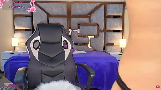 ANABELL BROWN online show from January 2026 07:31:01 PM