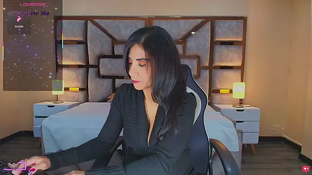 ANABELL BROWN online show from March 2026 07:40:02 PM