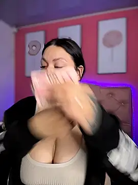 Megaan  More online show from December 2025 01:00:01 AM