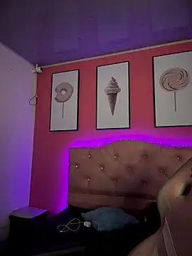 Megaan  More online show from December 2025 01:27:01 AM