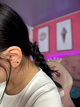 Megaan  More online show from December 2025 02:35:02 AM