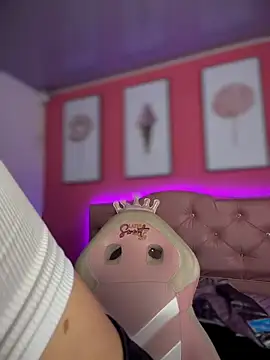 Megaan  More online show from January 2026 01:42:02 AM