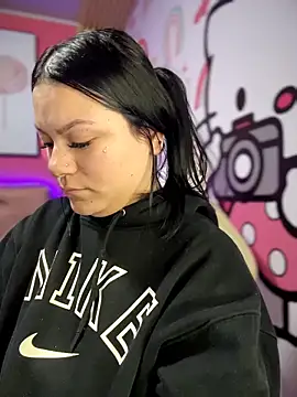 Megaan  More online show from November 2025 01:09:02 AM