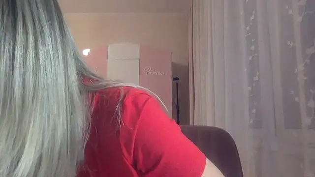 KarelliaStar online show from October 2025 03:04:02 PM