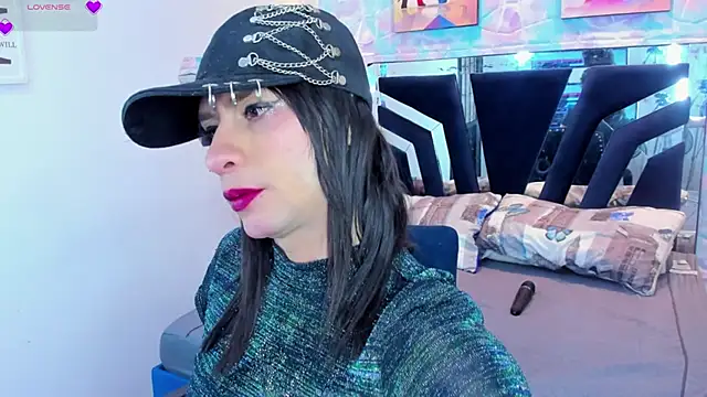 Charlotte Landry   online show from February 2026 04:36:02 PM