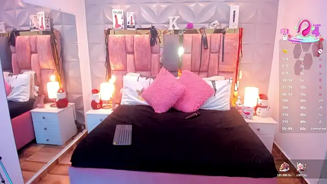 Charlotte Landry   online show from November 2025 03:59:01 PM