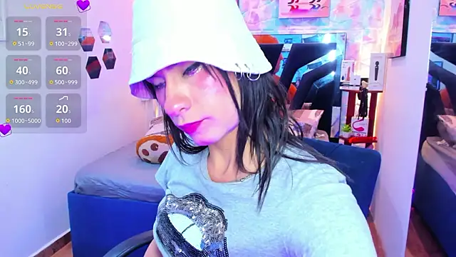 Charlotte Landry   online show from February 2026 04:50:02 PM