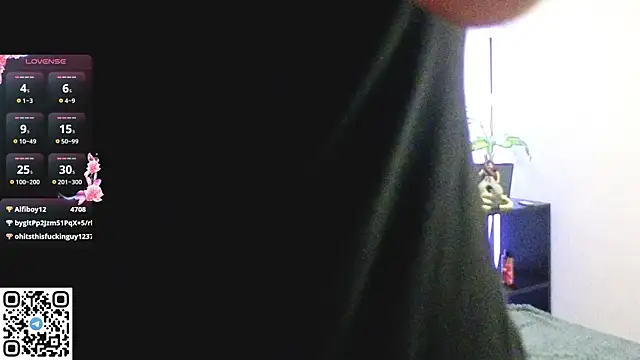 Snapshot of sunsh11ne chatting on October 2025 08:20:02 PM sunsh11ne online show from October 2025 08:20:02 PM