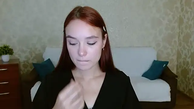 aFoxie online show from September 2025 06:42:01 PM