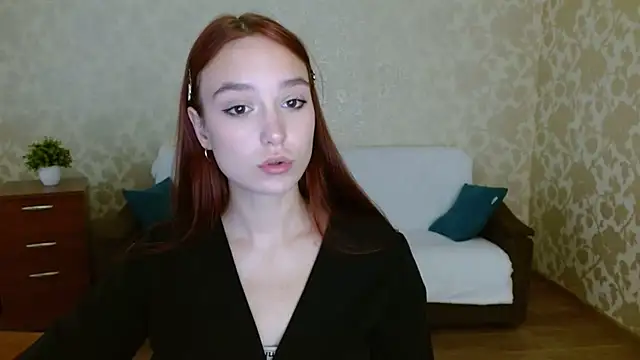 aFoxie online show from September 2025 06:14:01 AM