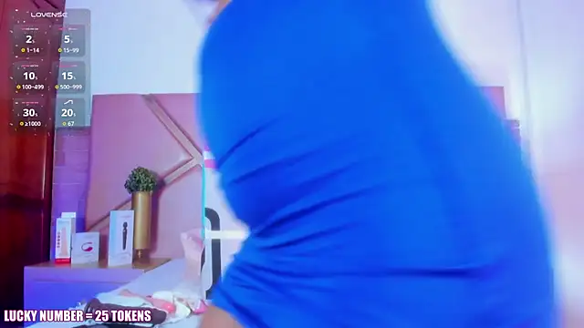 SophieSinclair online show from November 2025 12:42:02 PM