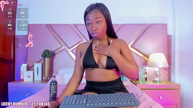 SophieSinclair online show from October 2025 12:59:01 PM