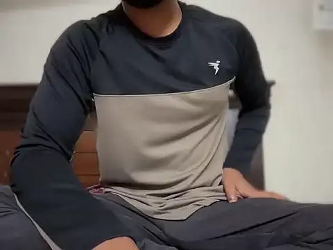 bossyjuicy online show from February 2026 06:54:01 PM