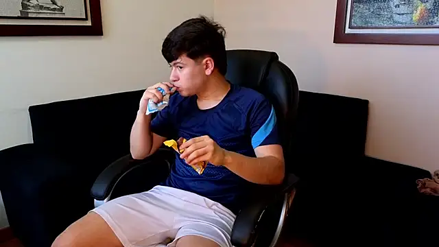 tightncuteass online show from April 2026 09:38:02 PM