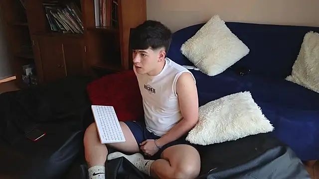 tightncuteass online show from March 2026 09:00:01 PM