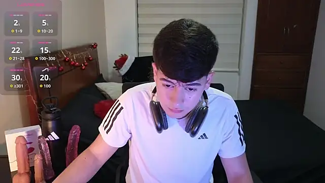 tightncuteass online show from November 2025 12:33:02 AM