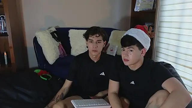 tightncuteass online show from December 2025 09:42:02 PM