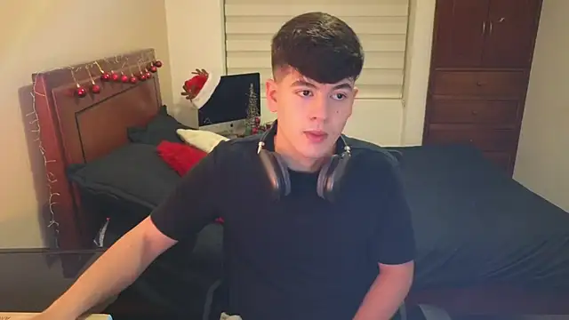 tightncuteass online show from November 2025 10:47:01 PM