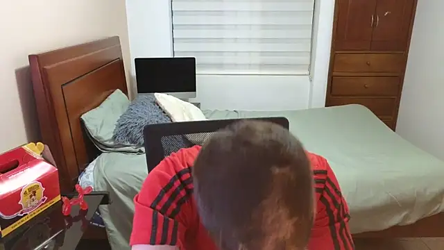 tightncuteass online show from October 2025 10:42:01 PM