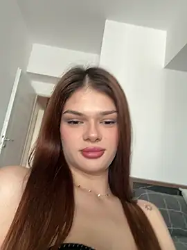 selenatress online show from September 2025 11:24:01 AM