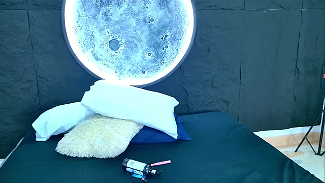 IvannaaVega online show from March 2026 04:36:02 AM