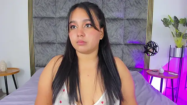 IvannaaVega online show from October 2025 04:27:01 AM