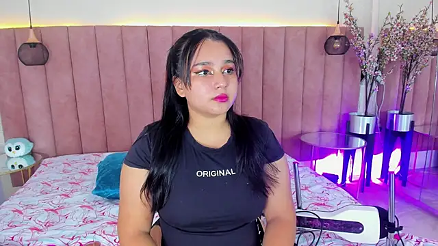 IvannaaVega online show from October 2025 04:58:02 AM