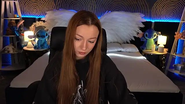 Snapshot of FoxyMayy chatting on November 2025 01:54:02 PM FoxyMayy online show from November 2025 01:54:02 PM