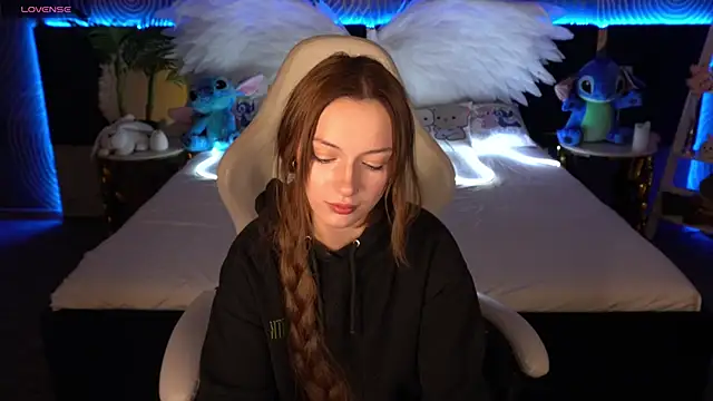 Snapshot of FoxyMayy chatting on October 2025 02:07:02 PM FoxyMayy online show from October 2025 02:07:02 PM