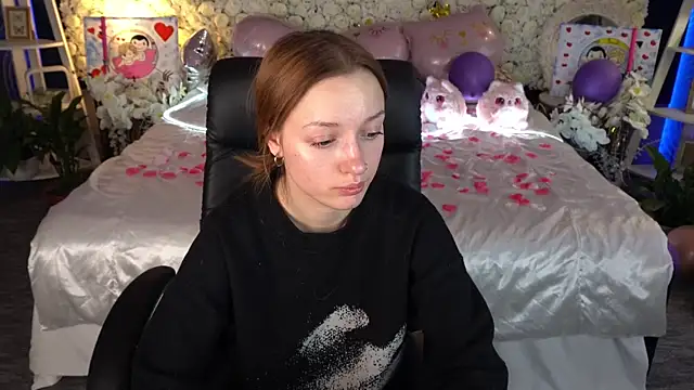 FoxyMayy online show from March 2026 01:48:02 PM