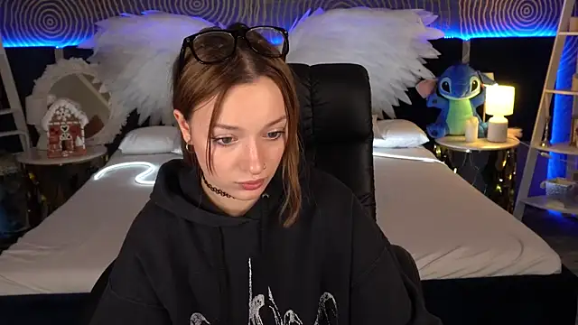 Snapshot of FoxyMayy chatting on December 2025 02:16:02 PM FoxyMayy online show from December 2025 02:16:02 PM