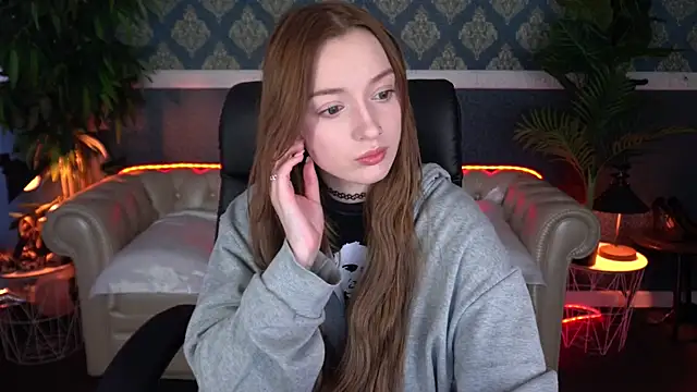 FoxyMayy online show from April 2026 12:55:02 PM