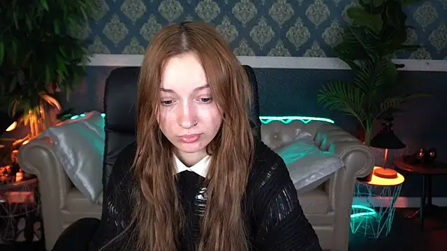 Snapshot of FoxyMayy chatting on April 2026 04:19:01 PM FoxyMayy online show from April 2026 04:19:01 PM