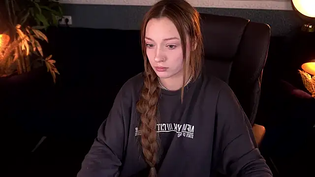 Snapshot of FoxyMayy chatting on November 2025 03:15:01 PM FoxyMayy online show from November 2025 03:15:01 PM